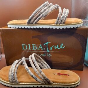 DIBA TRUE Cedar Cove sandals